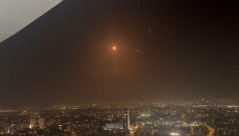  شاهد: القبّة الحديدية تعترض دفعة صواريخ في منطقة المركز